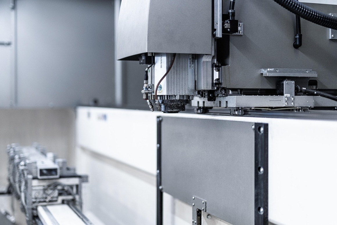cnc machining metal parts precision